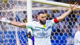 Benzema marcou nas duas balizas e Al-Ittihad tropeçou