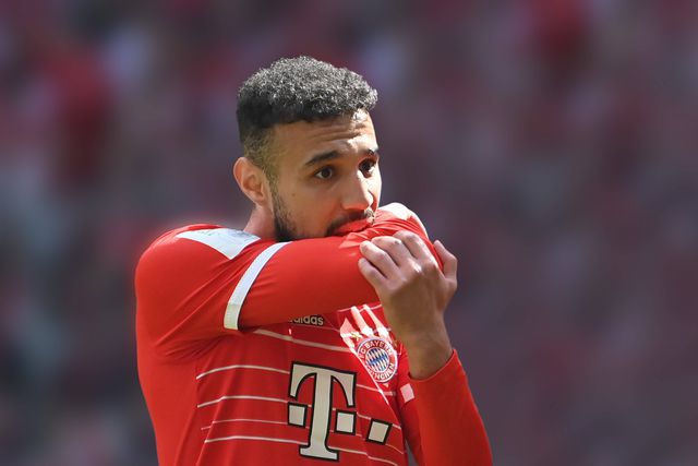 Bayern Munique reage às declarações de Mazraoui e esclarece afastamento dos treinos