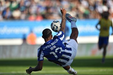 Vídeo: grande golo de Galeno dá vantagem ao FC Porto diante do Sintrense