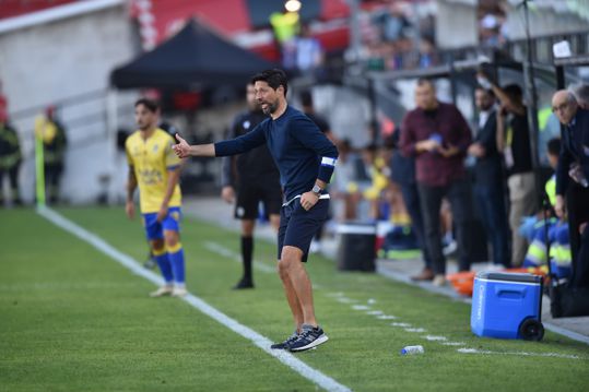 Vítor Bruno deixa recado: «Quem não der ao chinelo…»