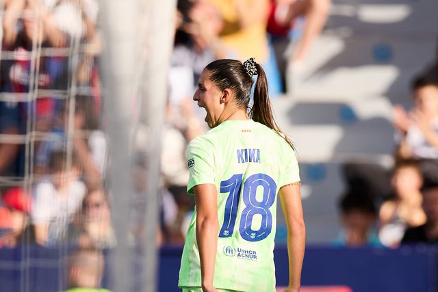 Vídeo: o primeiro golo de Kika Nazareth pelo Barcelona