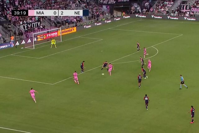 Mais um hat-trick de Messi e um bis de Suárez para ver aqui