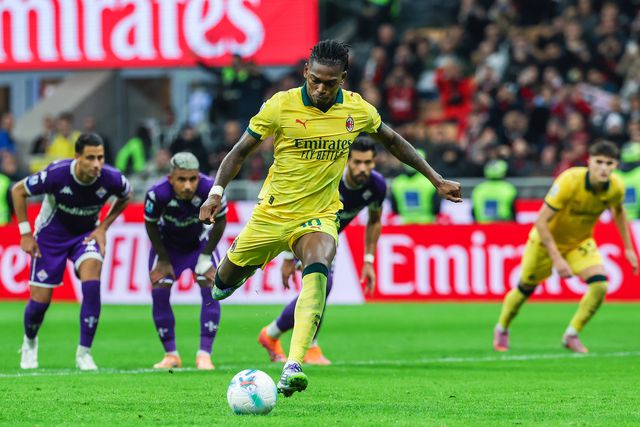 Diretor da Fiorentina sobre o penálti do Milan: «Foi uma cena grotesca e escandalosa»