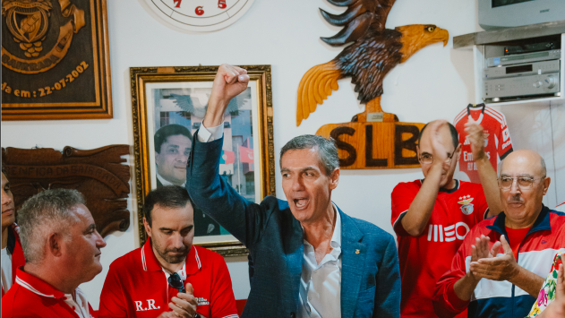 700 quilómetros e três casas: um dia na campanha de Noronha Lopes