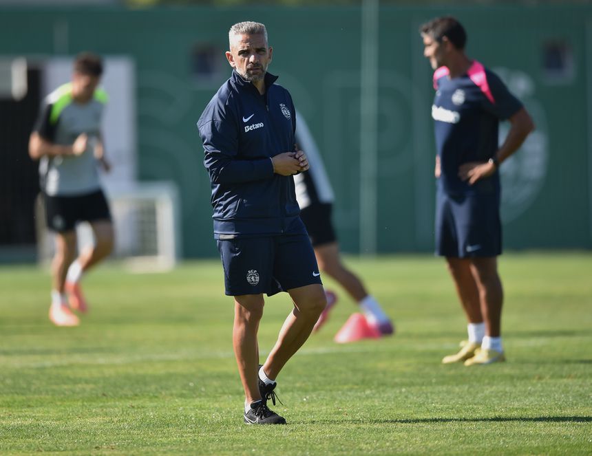Rui Borges orientou mais uma sessão de treino na Academia de Alcochete - Foto: MIGUEL NUNES