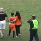Mulher detida por deixar criança a chorar com insultos racistas em jogo de sub-12