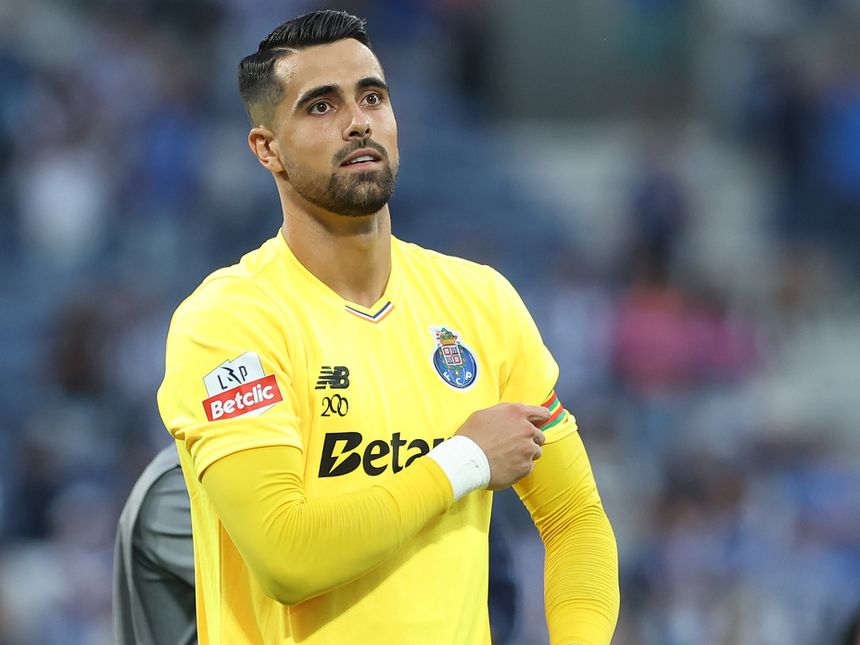 Diogo Costa tem em Cláudio Ramos e João Costa dois 'adjuntos' de peso no grupo - Foto: Catarina Morais/Kapta+