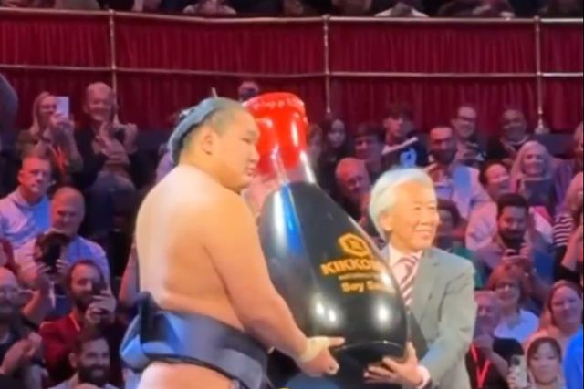 Vídeo: Sumo foi a Londres e no final o prémio foi soja
