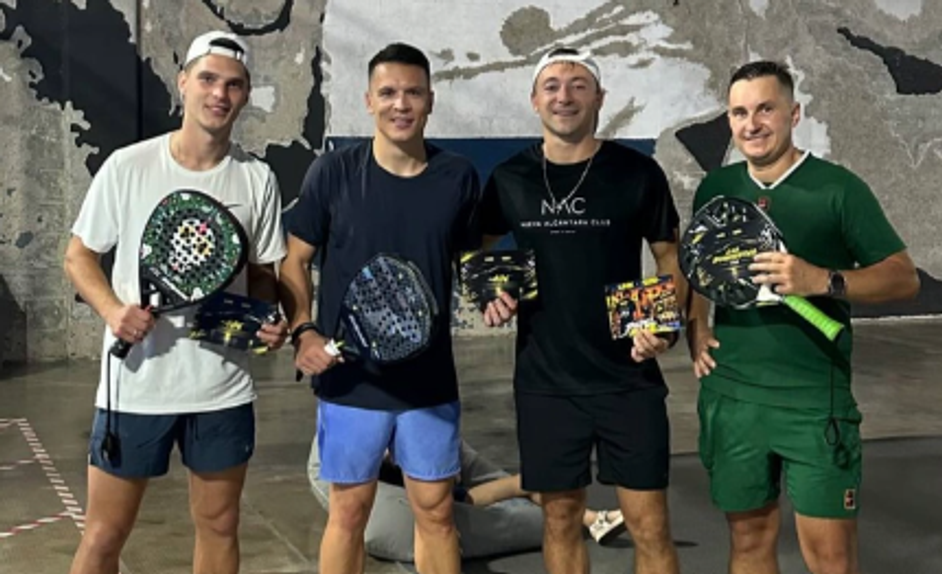 Sudakov à esquerda, ao lado de Konoplyanka - Instagram/Konoplyanka