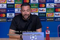 «É interessante falar-se de crise com uma equipa que está em primeiro lugar...»