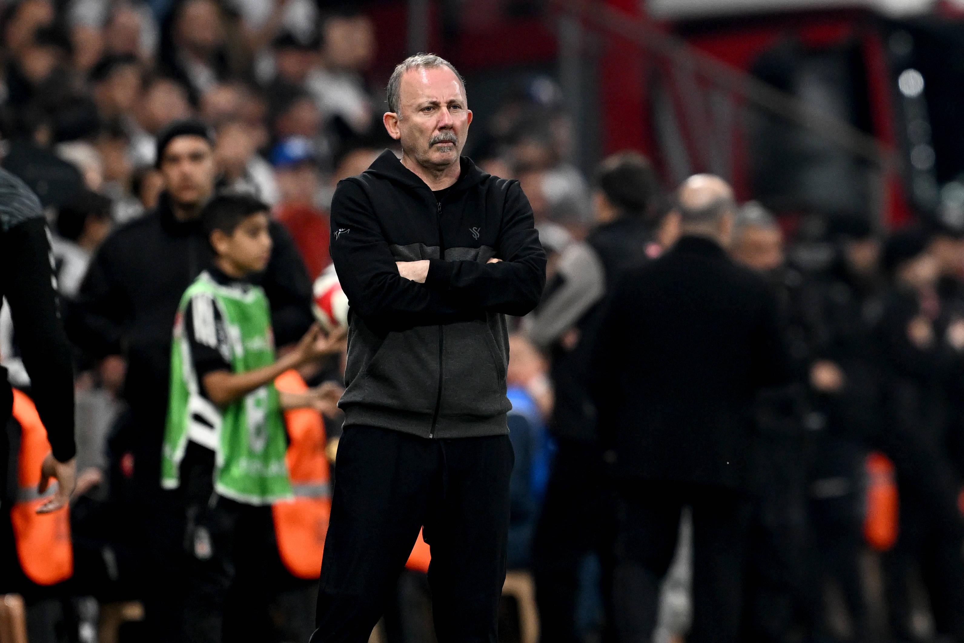 Sergen Yalcin, ex-treinador do Besiktas