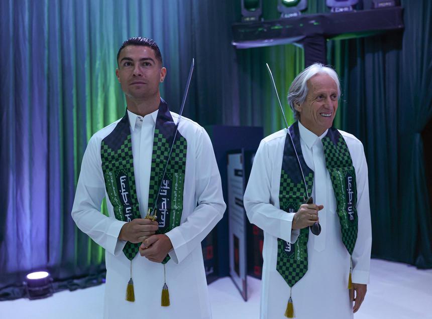 CR e JJ, uma relação de cortar à espada
