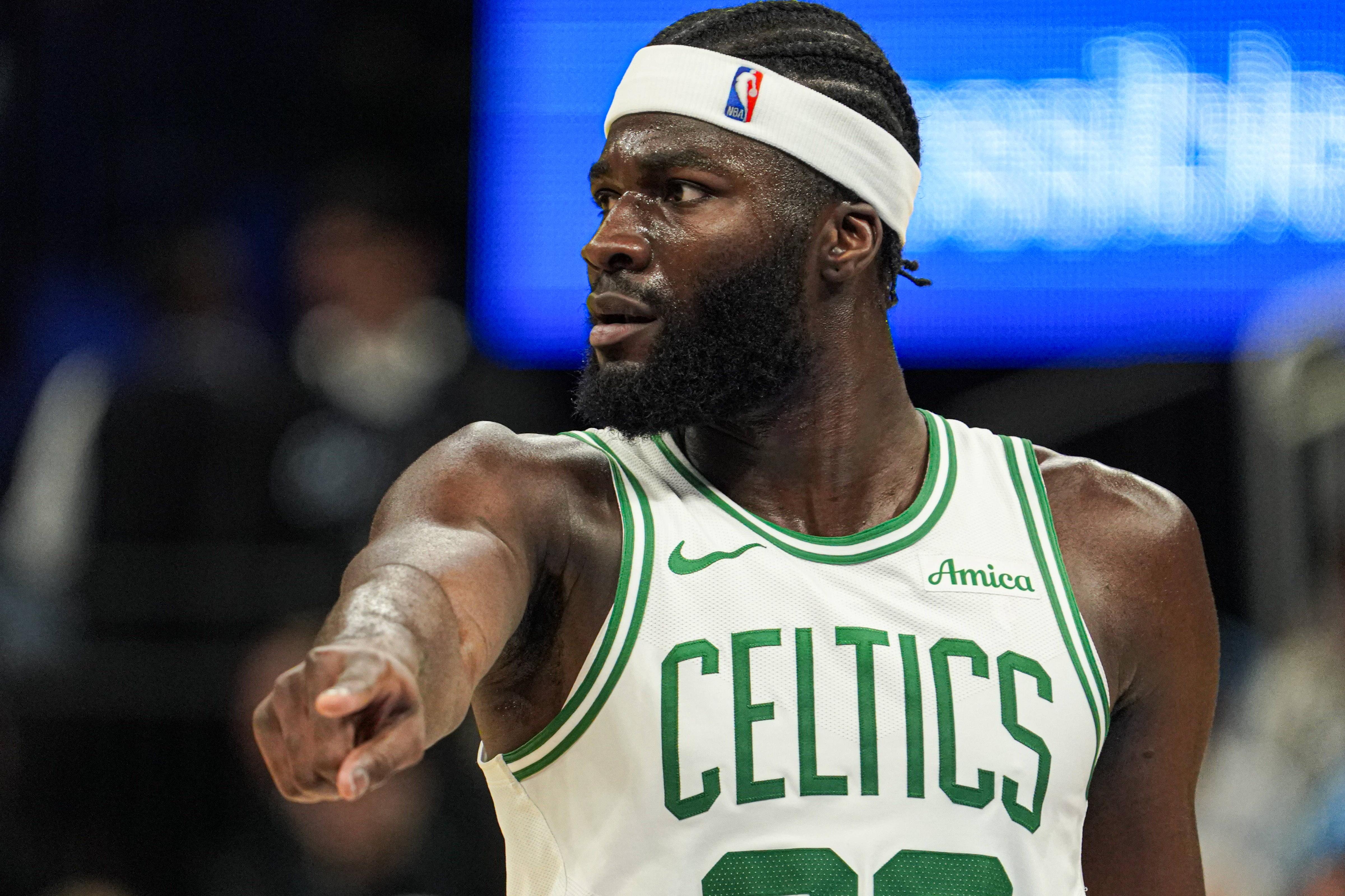 Neemias vai começar a sexta época na NBA, quarta nos Celtics