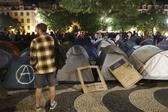 Movimentos pela habitação na acampada em Lisboa - foto: LUSA/António Pedro Santos