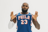 LeBron James vai receber o salário mínimo, cerca de 3,5 milhões de euros, neste ano ao serviço dos Philadelphia 76ers - Foto: Instagram/@kingjames