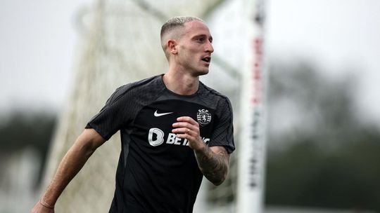 Nuno Santos faz cinco golos e Sporting esmaga Atlético por 8-1