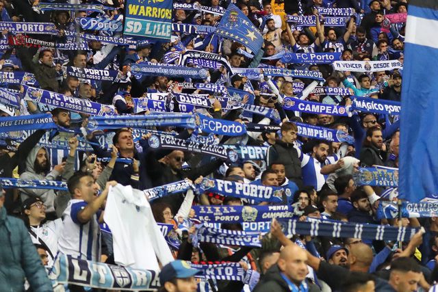Funcionário do FC Porto detido na investigação aos incidentes na AG