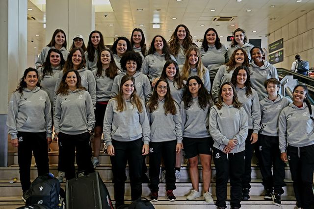 Lobas seguem receita dos Lobos e também 'resgatam' lusodescendentes