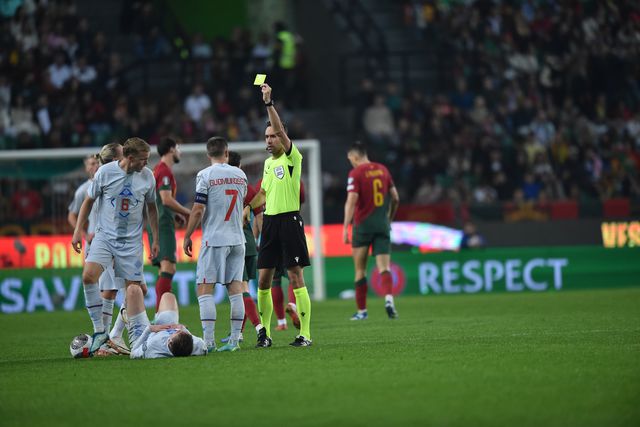 Duarte Gomes analisa a arbitragem do Portugal-Islândia