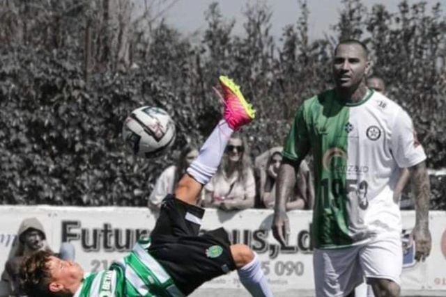 Filho de Ricardo Quaresma marca golaço de bicicleta no dérbi de sub-13 (vídeo)