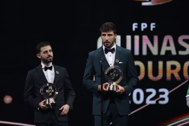 Rúben Dias e Bernardo distinguidos nas Quinas de Ouro: a inspiração Rui Costa e o sonho cumprido