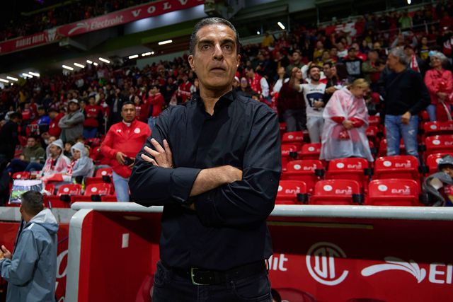 Renato Paiva: «Tomás Araújo até pode ser médio-centro»