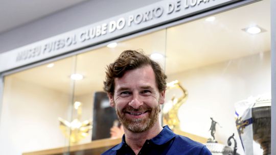 André Villas-Boas em Luanda: «Queremos continuar a crescer internacionalmente»