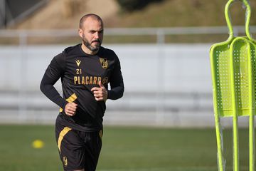 V. Guimarães: direção garante que saída de André André foi tratada com «transparência»