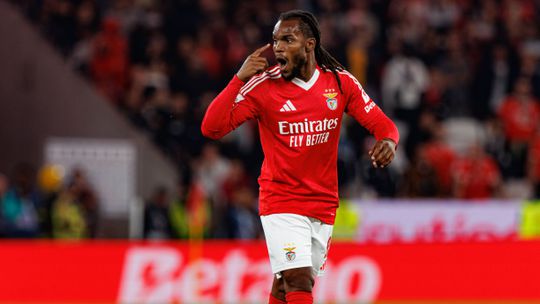 «Renato Sanches? O PSG atira-os para cá, o Benfica não pode estar sujeito a isto»