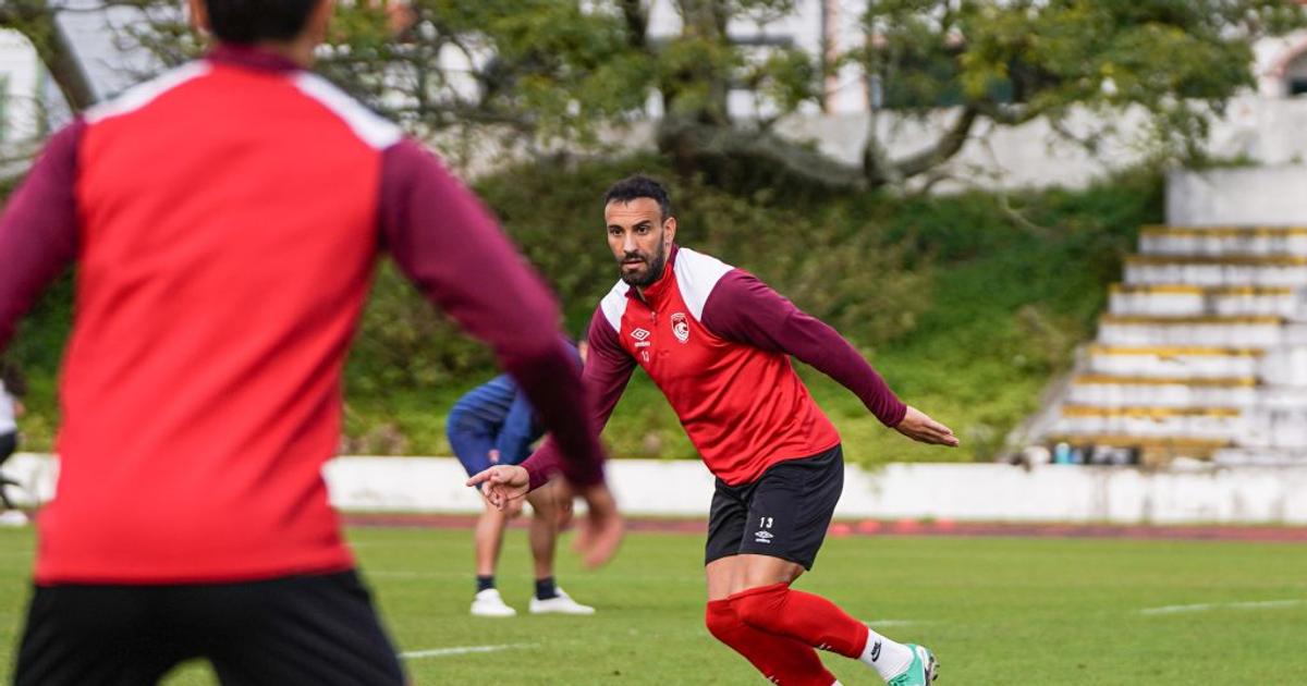 Luís Rocha apela à «melhor versão» do Santa Clara frente ao Comércio e ...