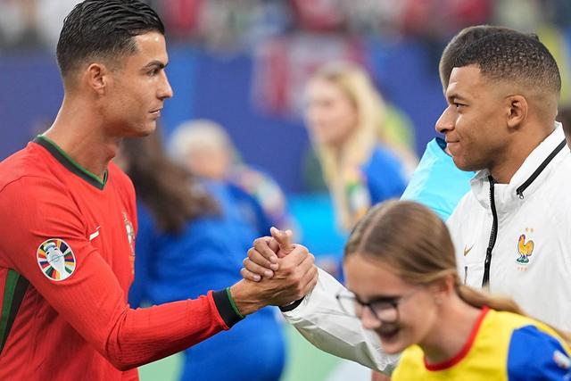 Cristiano Ronaldo e Kylian Mbappé