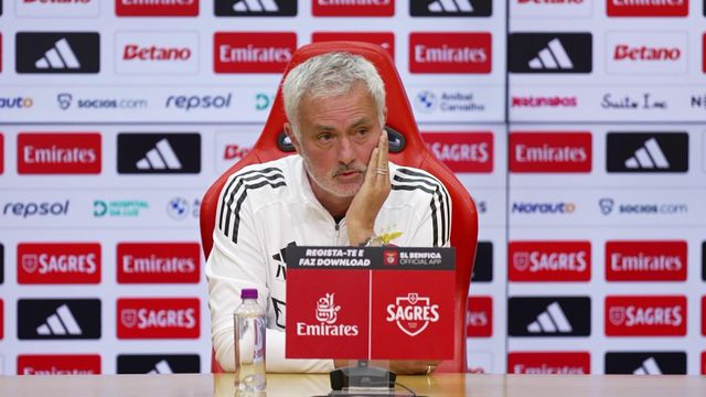 «Se o VAR não pode interferir quando há um erro daquela dimensão... O que é que faz?