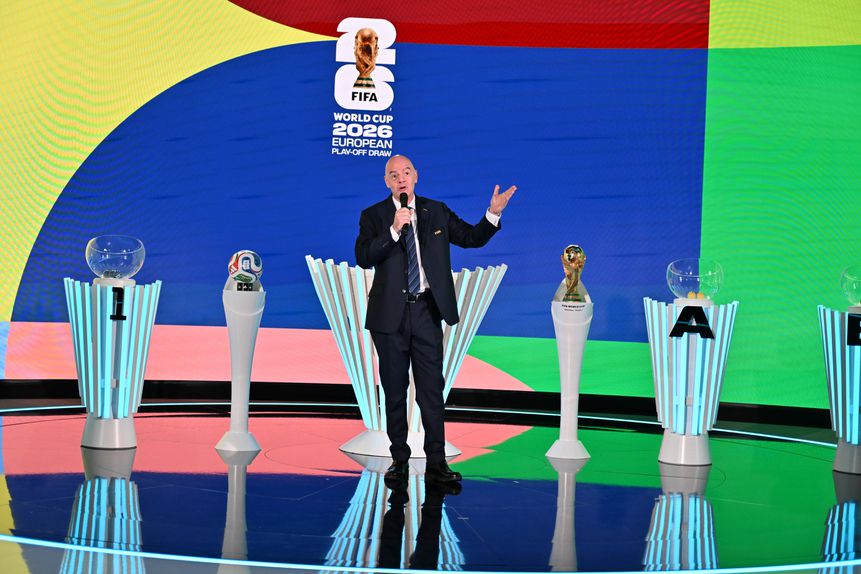 Gianni Infantino, presidente da FIFA, presente no sorteio dos 'play-offs' - Foto: Imago