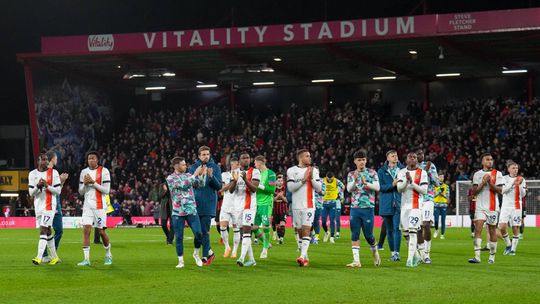 Jogo entre Bournemouth e Luton Town vai ser repetido na íntegra