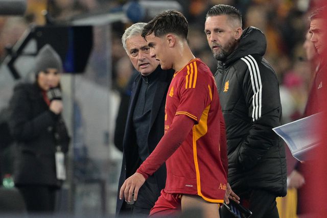 Reencontro à vista? Mourinho quer Dybala no Fenerbahçe