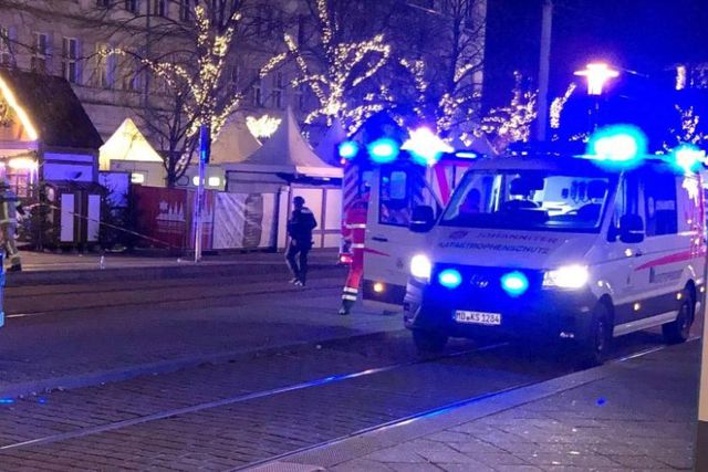 Um morto e dezenas de feridos após atropelamento em mercado de Natal na Alemanha