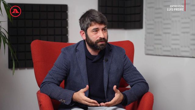 «Estive três anos sentado no banco sem me levantar»