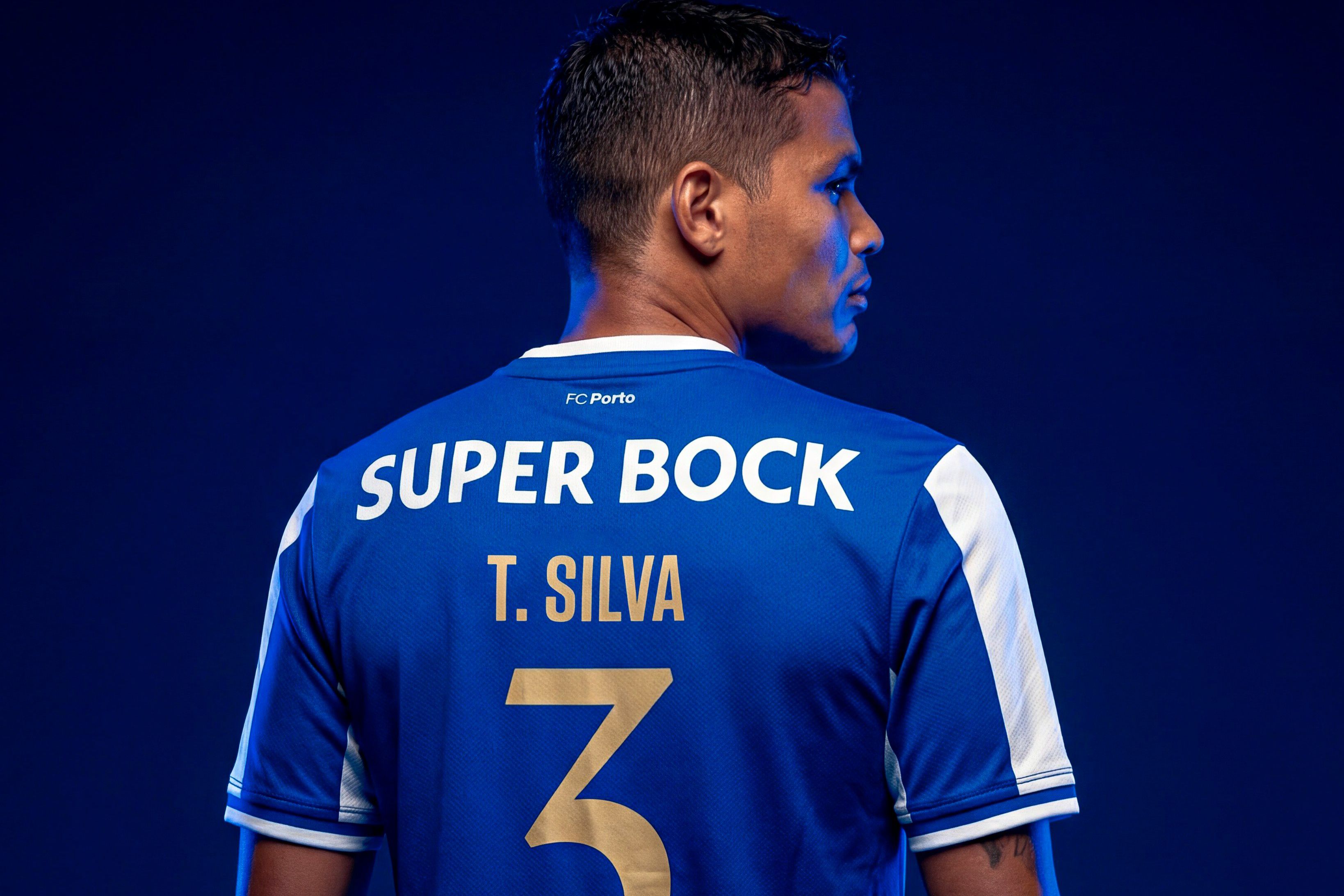 Thiago Silva vai vestir a camisola 3 no FC Porto