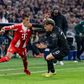 Maxi Araújo em disputa árdua pela bola com Michael Olise no encontro com o Bayern para a Liga dos Campeões (Foto IMAGO)