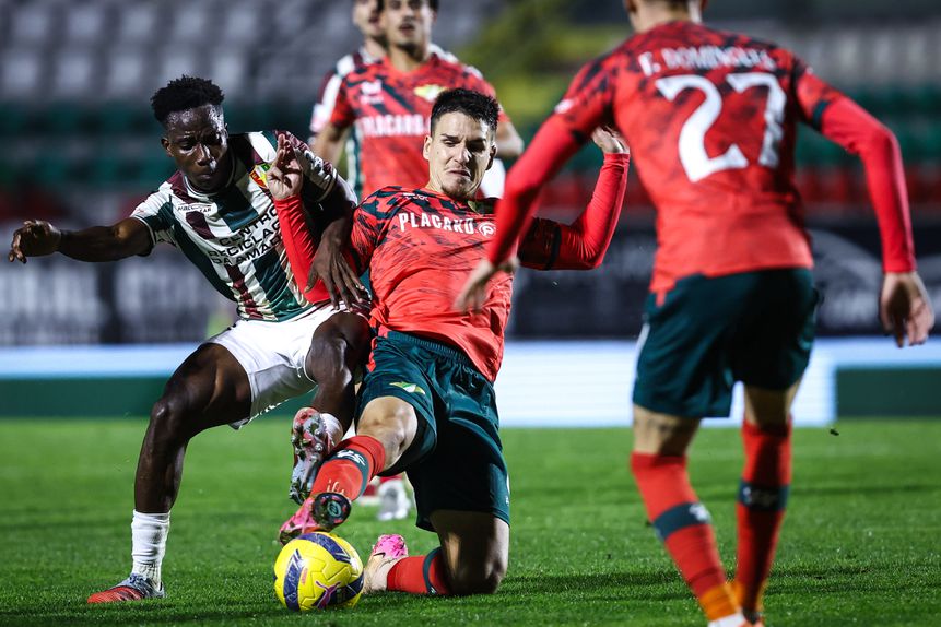 Intensidade digna de registo, equilíbrio a rodos, boas ocasiões... faltaram os golos - Foto: Rodrigo Antunes/LUSA