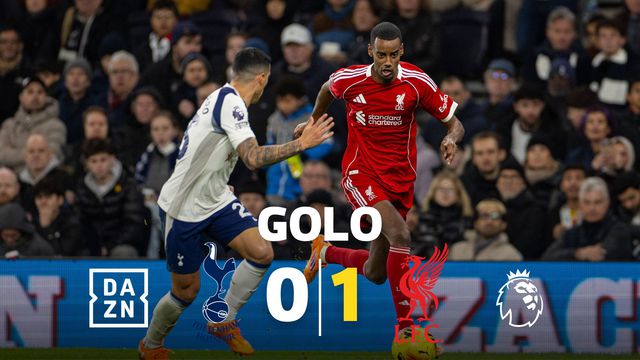 Isak entra ao intervalo e sai lesionado depois de... abrir o marcador (vídeo)