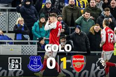 Gyokeres não desperdiça penálti e abre o marcador frente ao Everton