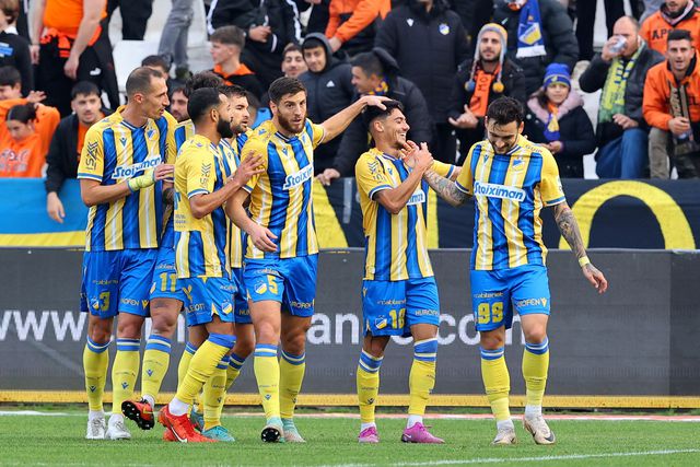 APOEL de Sá Pinto goleia com contributo de ex-SC Braga