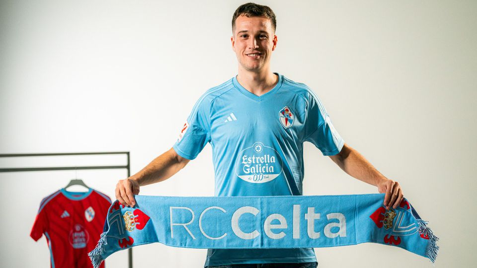 Mercado (oficial): Javier Manquillo é reforço do Celta de Vigo