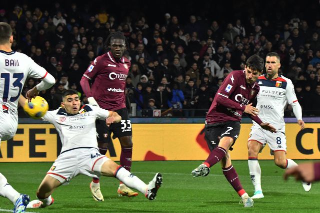 Serie A: Génova vence na visita a Salerno