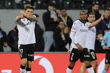 'Chapa três' para o V. Guimarães se colar ao SC Braga