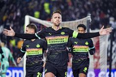 Luuk de Jong a festejar golo