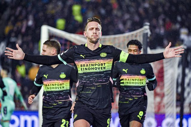 Luuk de Jong a festejar golo