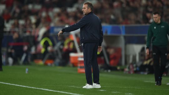 Flick: «Benfica? Não foi fácil, mas mantivemos a calma»