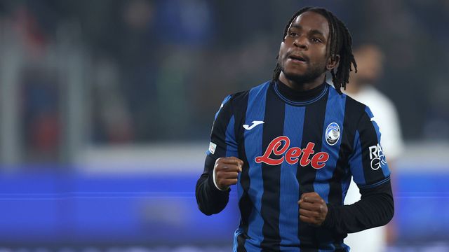 Lookman festeja o golo que marcou pela Atalanta ao Sturm Graz